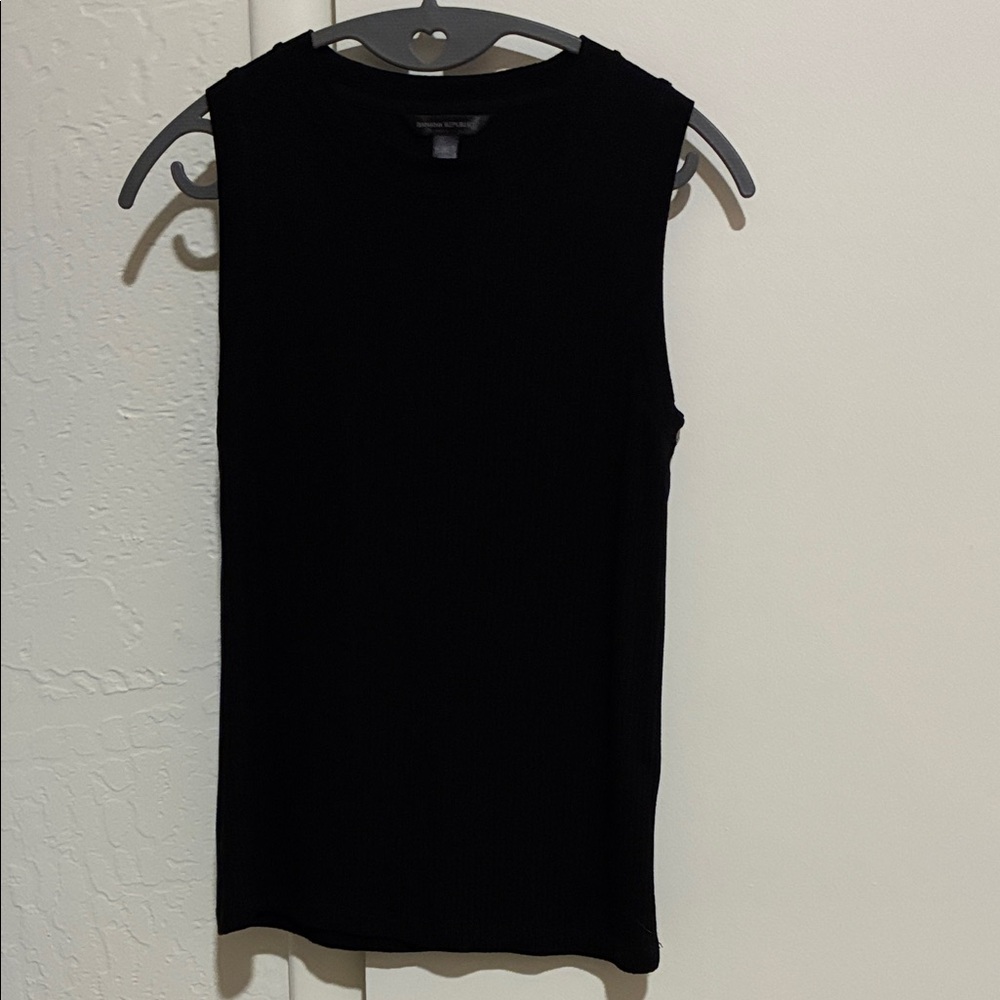 Banana Republic Black Ribbed Sleeveless Top, Size XS